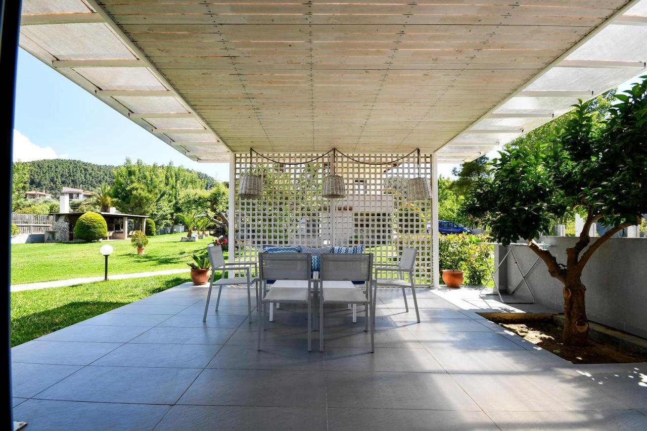 Zinozis Beach Apartments Vourvourou Bagian luar foto