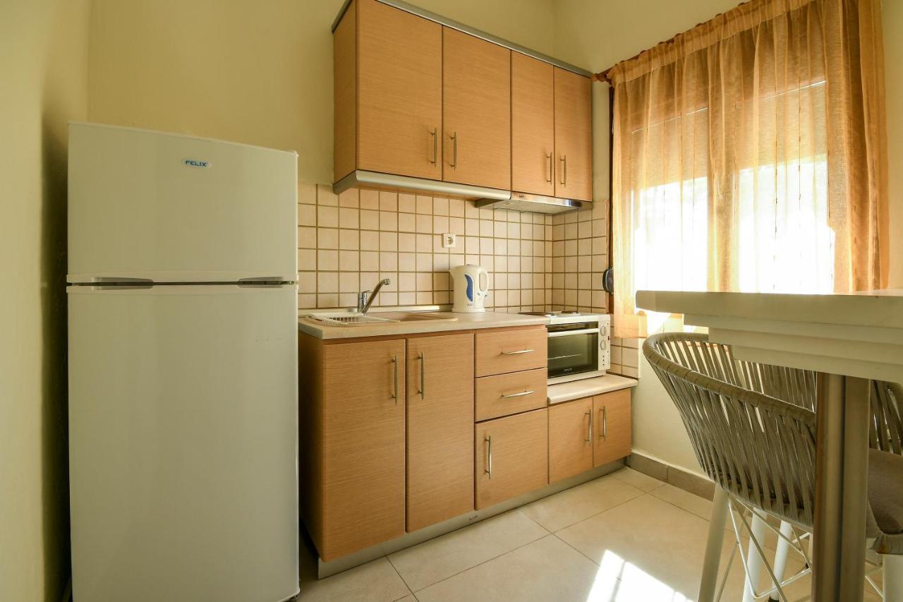 Zinozis Beach Apartments Vourvourou Bagian luar foto