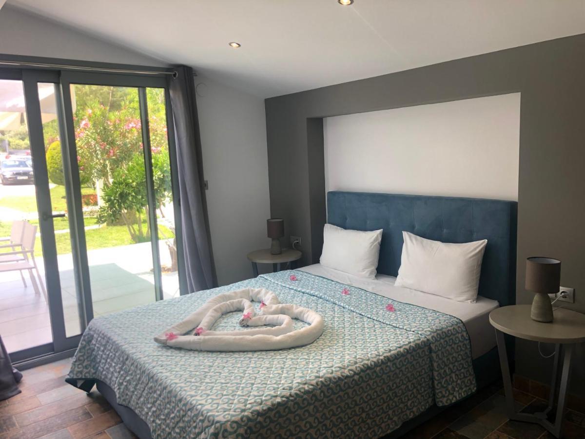 Zinozis Beach Apartments Vourvourou Bagian luar foto