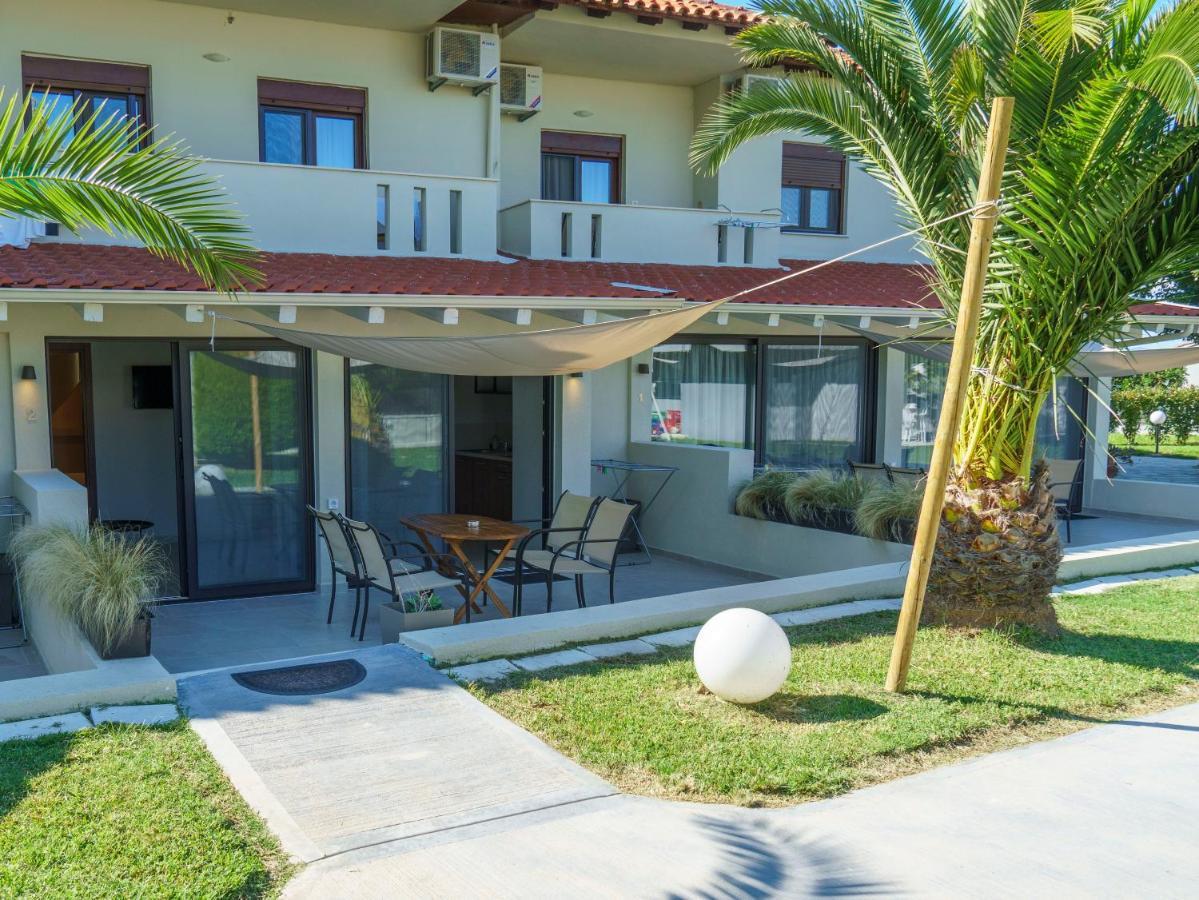 Zinozis Beach Apartments Vourvourou Bagian luar foto