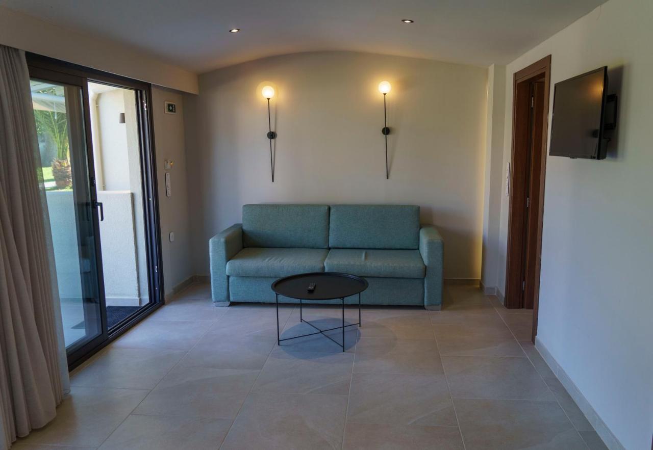 Zinozis Beach Apartments Vourvourou Bagian luar foto