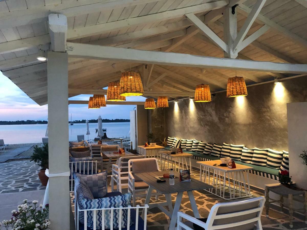 Zinozis Beach Apartments Vourvourou Bagian luar foto